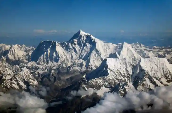 बड़ी उपलब्धि: 10वीं बार Everest चोटी पर पहुंच अपना ही रिकॉर्ड तोड़ दिया- देखें ये कारनाम करने वाली कौन हैं