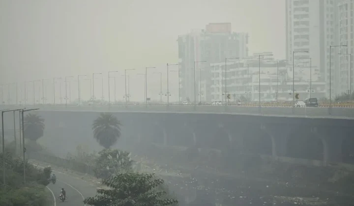 सांस नहीं जहर ले रहे लोग- इतने दिनों तक और ‘बेहद खराब’ श्रेणी में रहेगी Delhi-NCR की हवा