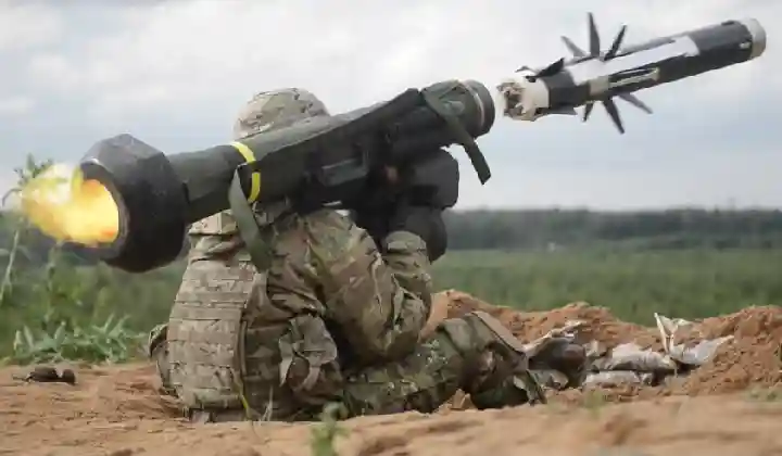 यूक्रेन की Triple Power बने अमेरिका, जर्मनी और नीदरलैंड, देंगे 35 करोड़ डॉलर के हथियार, 1000 एंटी टैंक और रॉकेट