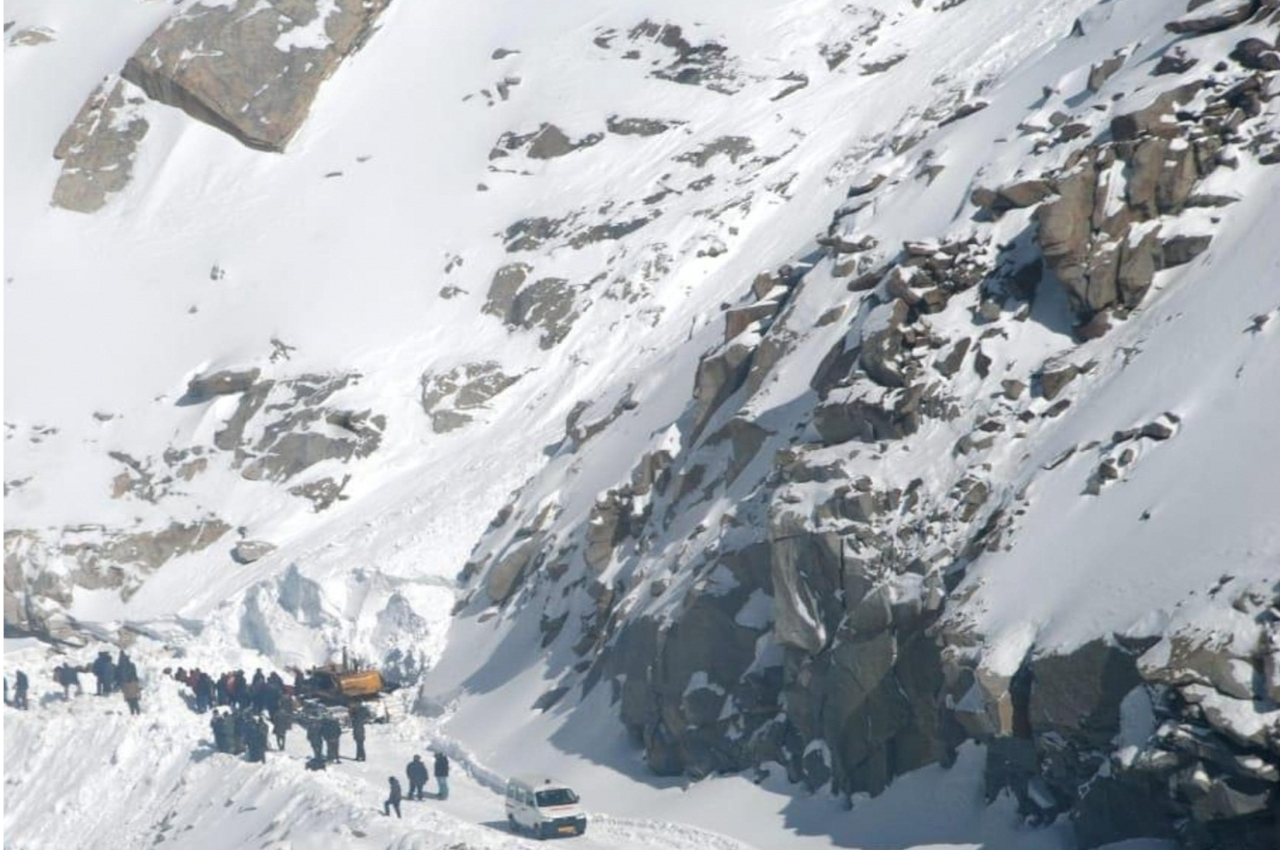 Warning : जम्मू-कश्मीर और लद्दाख में हिमस्खलन की चेतावनी