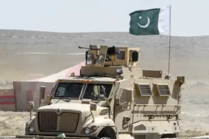 Pakistan के ISI-MI और आर्मी HQ पर कब्जे के बाद BLA का तुरबत Naval Base पर भी कब्जा, इमरान ने China से मदद मांगी
