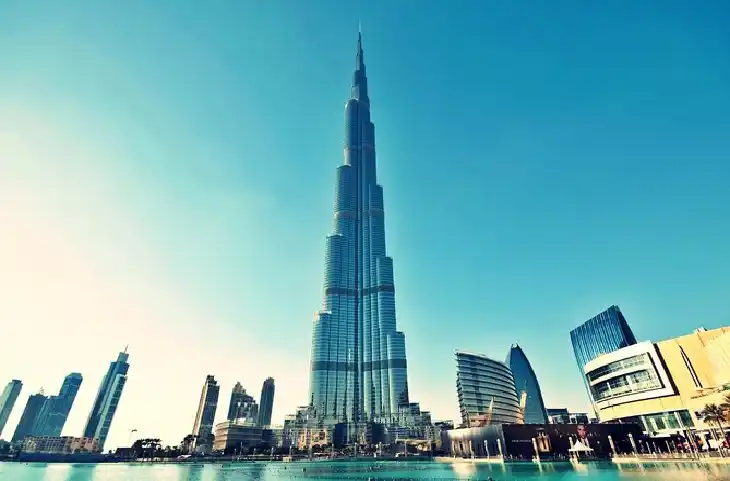 Dubai: आखिर क्यों नहीं जाने दिया जाता Burj Khalifa के इस मंजिल पर, देखें आखिर क्या है इसका रहस्य