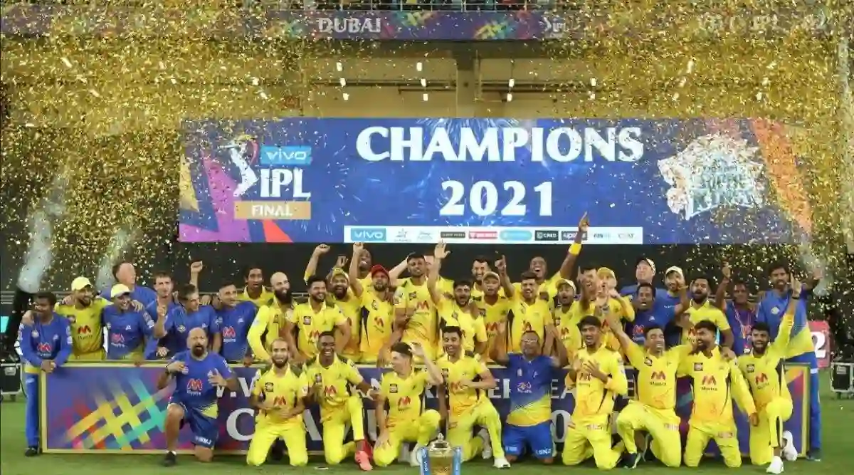 IPL 2021: चेन्नई सुपर किंग्स पर हई पैसों की बारिश, जानें किसे मिले कितने पैसे