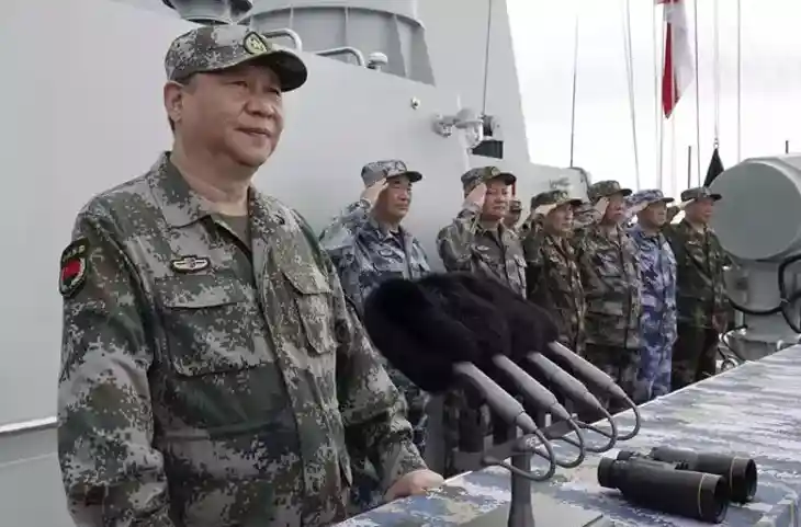 China राष्ट्रपति शी जिनपिंग ने Army को किया अलर्ट- भर्ती हुए तीन लाख सैनिक, कहा- जंग जीतकर आना वरना..