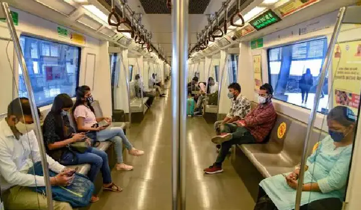 Delhi Metro में करते हैं सफर तो पढ़ लें यह खबर- अब कार्ड या टोकन की नहीं होगी जरूरत!