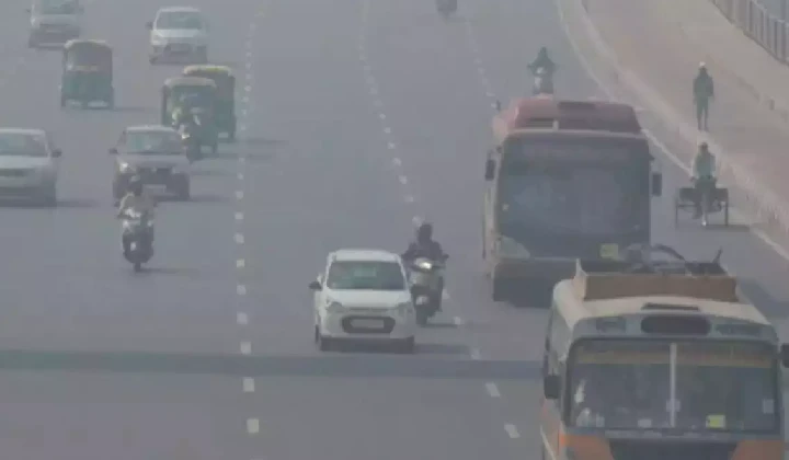 Air Pollution: Delhi-NCR की हवा में घुल चुकी है जहर- सबसे टॉप पर ये शहर- और बढ़ेगा अभी प्रदूषण