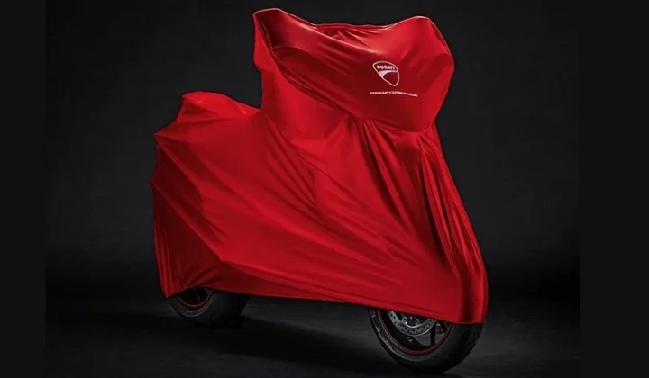 भारतीय बाजारों में धमाल मचाने आ रही है Ducati की ये शानदार बाइक- देखें क्या होगी कीमत