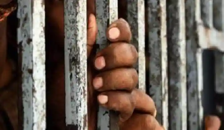 पाकिस्तान जेल में बंद भारतीय कैदियों की संख्या आखिर क्यों छिपा रहा पाकिस्तान, चुप्पी साधे बैठा इमरान खान