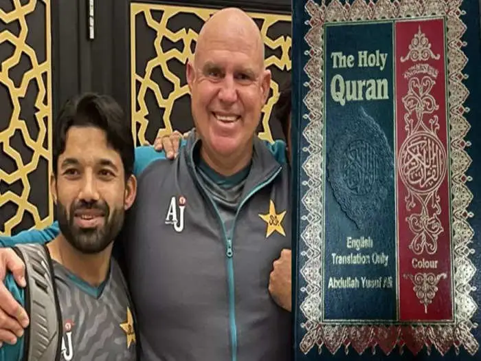 Pakistan ड्रेसिंग रूम में चल रहा है इस्लाम का पाठशाला, धर्म परिवर्तन करेंगे ऑस्ट्रेलियन कोच मैथ्यू हेडन!