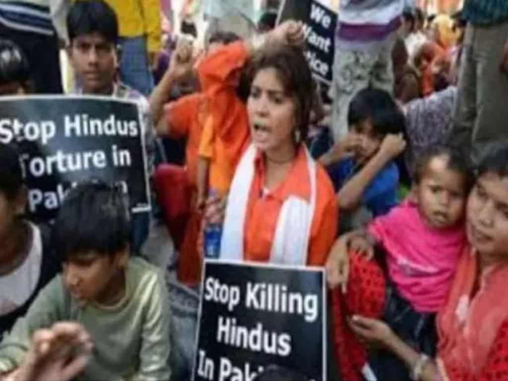 पाकिस्तान में  5 हिंदुओं की गला रेत कर हत्या, अल्पसंख्यक हिंदू-सिख परिवारों में खौफ