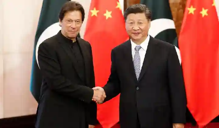 म्यांमार को भारत का ‘दुश्मन’ बनाने पर तुला चीन और पाकिस्तान, कम कीमत पर हथियार देगा कंगाल इमरान खान