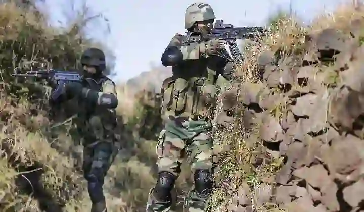 Jammu-Kashmir: करारा जवाब, Indian Army ने राजौरी के जंगलों में लश्कर के छह आतंकवादियों को किया ढेर, एनकाउंटर जारी