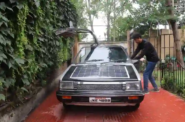 India का Elon Musk! कश्मीर के Maths Teacher ने बना डाली दुनिया की सबसे सस्ती Solar Car