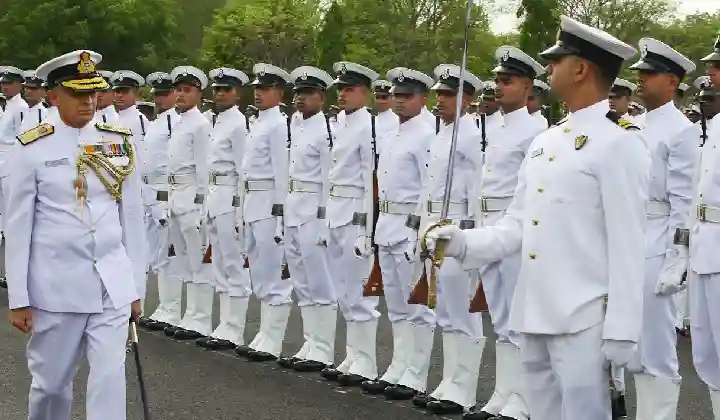 Indian Navy Recruitment 2022: बिना परीक्षा के होगी इंडियन नेवी में भर्ती, JEE Main स्कोर से किया जाएगा सलेक्शन