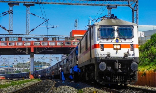 Indian Railway: ट्रेन की ऑनलाइन टिकट कैंसिल करने पर तुरंत मिलेगा रिफंड, जानें क्या है IRCTC का ये नया कदम?