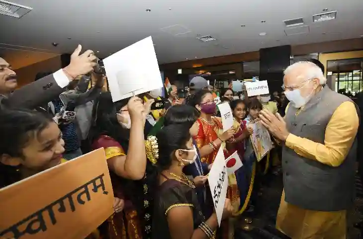 Japan में PM Modi का भव्य स्वागत, लोगों ने कहा देखो- ‘भारत मां का शेर आया’
