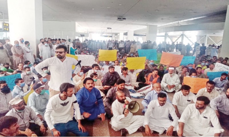 Pakistan: इमरान के पाकिस्तान में हिंदू व्यापारी को गोलियों से भूना, विरोध में कराची को जोड़ने वाली सड़क पर घंटों जाम