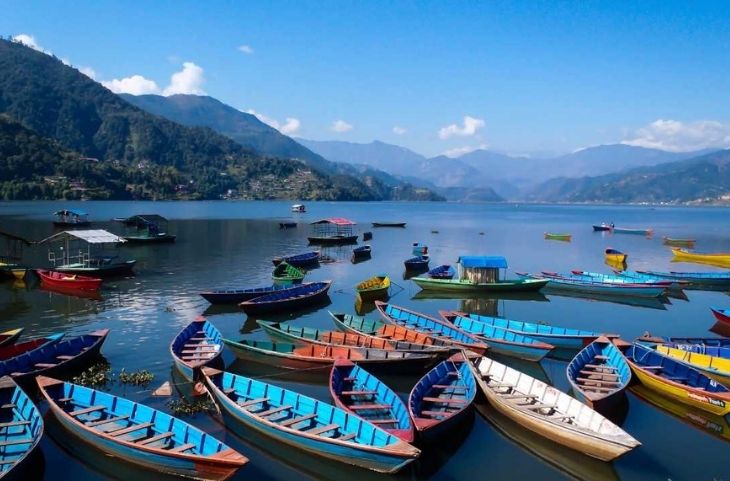 Beautiful Places In Nepal: इन खूबसूरत वादियों से भरा है Nepal, कम पैसे में यहां मनाएं छुट्टियां
