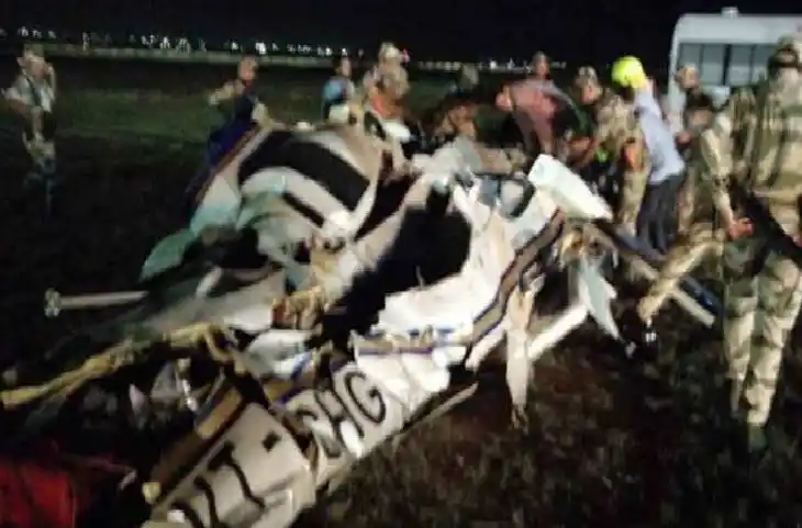 छत्तीसगढ़ के Raipur Airport पर बड़ा हादसा, हेलीकॉप्टर क्रैश में दोनों पायलटों की हुई मौत