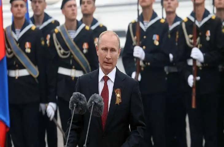 Russia Victory Day: पुतिन ने किया बड़ा खुलासा, NATO-EU और अमेरिका में मचगई खलबली