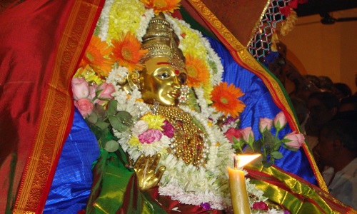 गोवा में है मां दुर्गा का वो रूप, जिन्होंने युद्ध में दाएं हाथ में भगवान विष्णु को और बायें हाथ से भगवान शिव को उठाया था