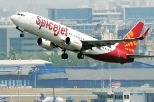 Spicejet विमान के दरवाजे से अचानक लीक होने लगी ऑक्सीजन, पायलट के समझदारी से बड़ा हादसा टला