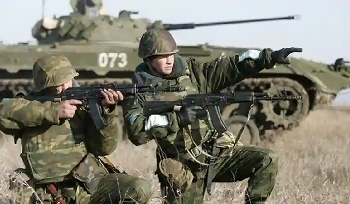 महायुद्ध! यूक्रेन पर आक्रमण के लिए तैयार रुस के एक लाख सैनिक, जवाबी हमले के लिए हथियार-तोप के साथ अमेरिका भी मुस्तैद