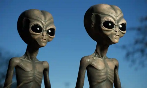 साल 2022 में धरती पर तहलका मचाने आ रहे Aliens! टाइम ट्रैवलर के जुबानी सुनिए कैसा होगा उनका शरीर