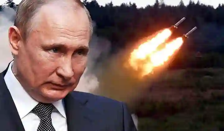 रूस के राष्ट्रपति पुतिन का बड़ा बयान- ‘हम परमाणु बम का करेंगे हमला अगर… ‘