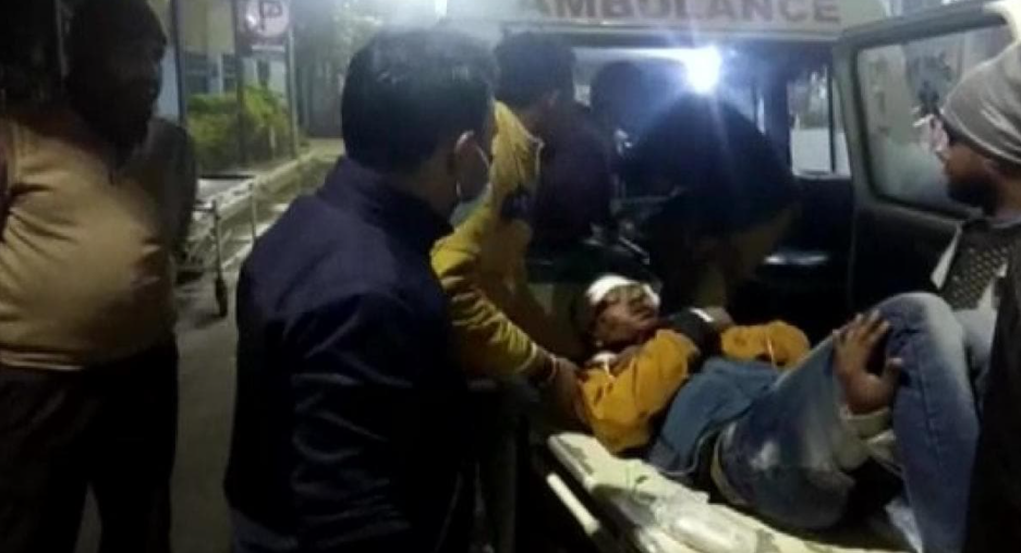 बंगाल: जलपाईगुड़ी में कोहरे के कारण भीषण सड़क हादसा, अब तक 13 की मौत