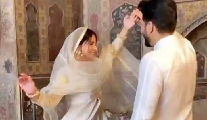 Actress सबा कमर ने मस्जिद में किया डांस तो बौखलाए कट्टरपंथी, पाकिस्तान की अदालत ने दर्ज कर लिया मुकदमा