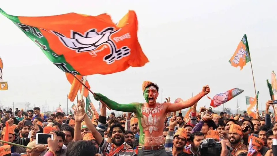 विधानसभा चुनाव में BJP का हाल क्या होगा, यूपी-उत्तराखंड के क्या कहते हैं सर्वे?