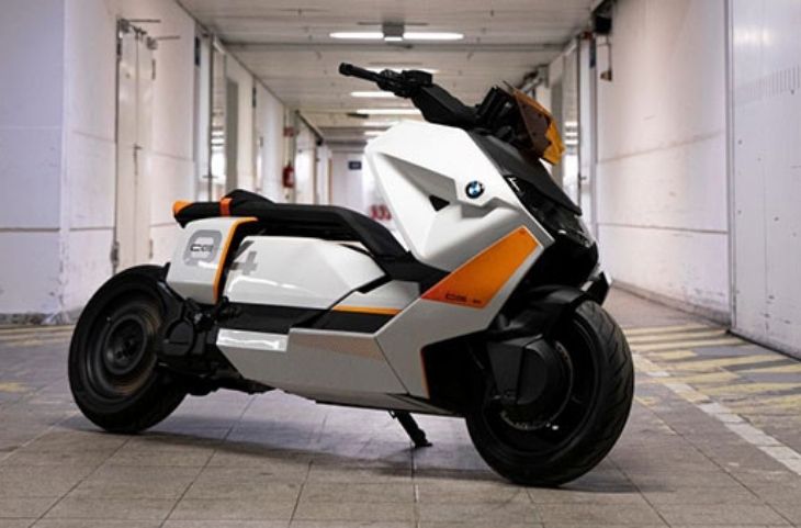 आ गई BMW की Electric Scooter, स्पीड इतनी की पलक झपकते ही हो जाएगी गायब, चेक करें कीमत और फीचर्स