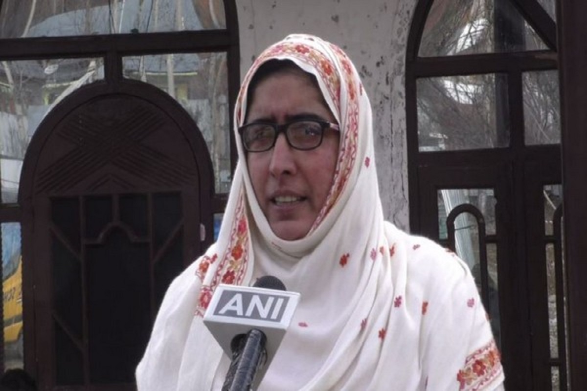 DDC चुनाव लड़ रहीं पूर्व आतंकी की पत्नी, जानिए कैसा होगा उनका जम्मू-कश्मीर