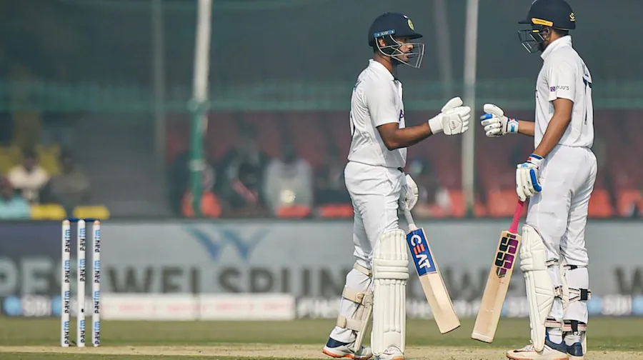 IND vs NZ: तीसरे दिन भारत ने बनाई पकड़, कानपुर में अक्षर का कहर, Team India 63 रनों से आगे