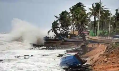 Cyclone Gulab: इन राज्यों में तबाही मचाने आ रहा तूफान ‘गुलाब’, अलर्ट मोड पर मौसम विभाग और NDRF की टीम, जानें अब क्या होगा