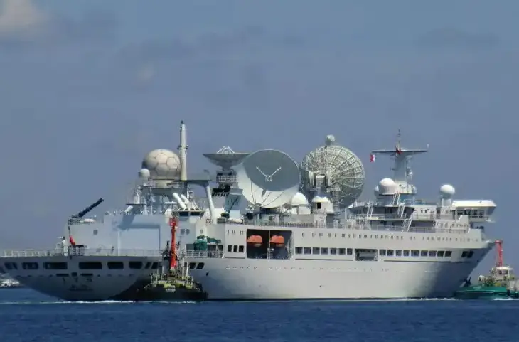 बरबाद Sri Lanka में चीन ने चली अपनी चाल! हंबनटोटा बंदरगाह पर आ रहा चीनी जासूसी जहाज- भारत को 24 घंटे रहना होगा Alert