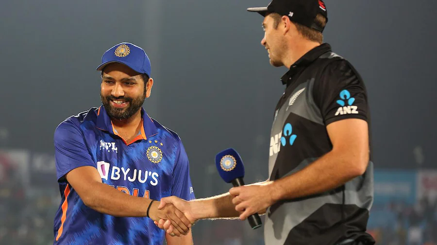 IND vs NZ: रोहित शर्मा ने जीता टॉस, न्यूजीलैंड की पहले बल्लेबाजी, भारत की टीम में एक बदलाव