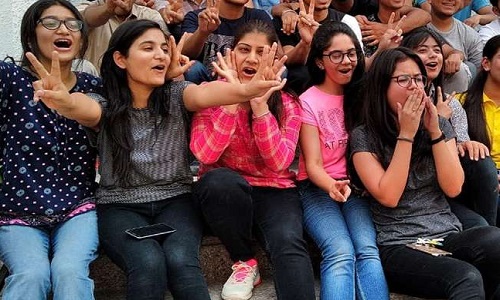 Tokyo से लेकर India दिखाई दिया Girls Power का जलवा, लड़कियों ने CBSE 12वीं में 99.67% किया स्कोर