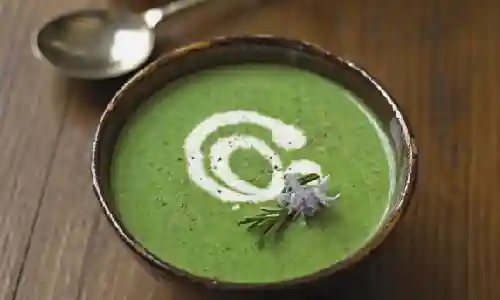 Palak Soup Recipe: सिर्फ 10 मिनट में बनेगा पालक का सूप, सर्दियो में इस आसान रेसिपी को जरुर करे ट्राई
