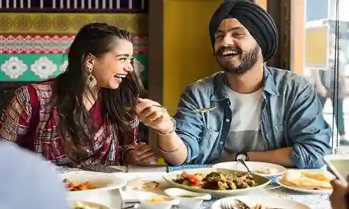 Vastu Tips: पति के साथ खाना खाने वाली महिला जान लें ये जरुरी बात, वरना घर में होगा बुरी शक्तियों का राज