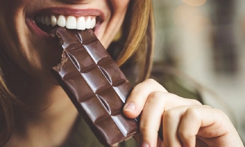 World Chocolate Day: जानिए कब मनाया गया था पहली बार वर्ल्ड चॉकलेट डे?  इसको खाने से ब्लड शुगर रहता है कंट्रोल, जानें फायदे