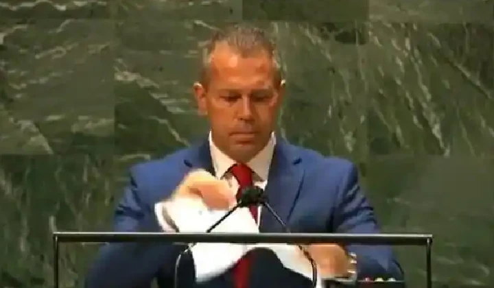 इजरायल ने संयुक्त राष्ट्र के मंच पर सरेआम फाड़ दी UNHRC की रिपोर्ट- देखिए क्यों किया ऐसा?