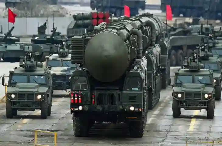 Putin यूक्रेन पर करने वाले हैं परमाणु हमला! रूस की Nuclear Sites पर हलचल से अमेरिका सहित दुनियाभर में दहशत
