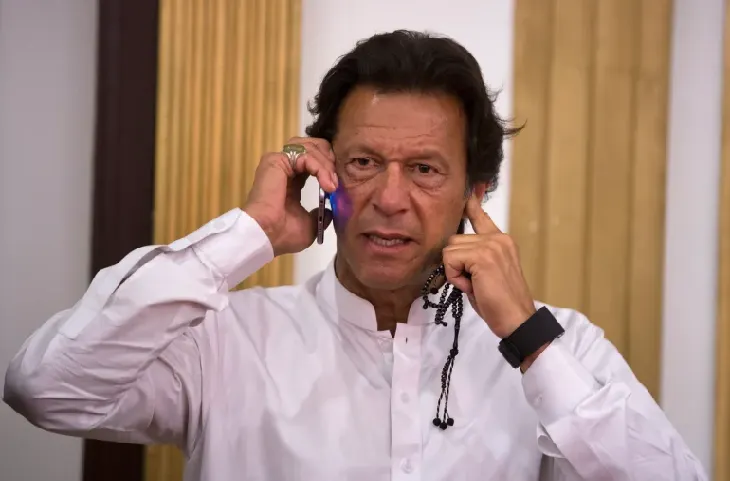 Imran Khan के जेब में हाथ डालकर फोन उड़ा ले गए चोर, उसी में था हत्या की साजिश रचने वालों का वीडियो