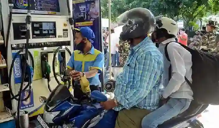 Punjab में भी सस्ता हुआ Petrol-Diesel, इतना हुआ सस्ता- चेक करें अपने शहरों का रेट
