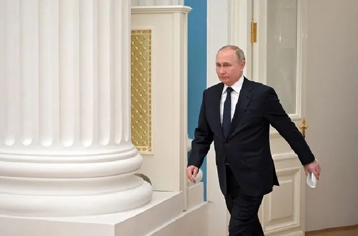 य़ूक्रेन जंग रुकवाने के लिए रूस के राष्ट्रपति को जान से माराने का मिला था आदेश, रातों-रात Putin ने बदल दिए…