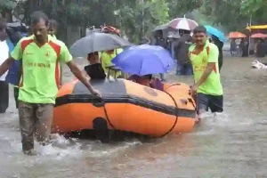 बारिश से डूबा चेन्नई, NDRF की टीमें तैनात, प्रधानमंत्री नरेंद्र मोदी बोले- देंगे हर संभव मदद