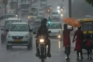 भीषण गर्मी से मिली राहत- दिल्ली-NCR में बारिश ने बदला मिजाज- इस दिन से बारिश का अनुमान