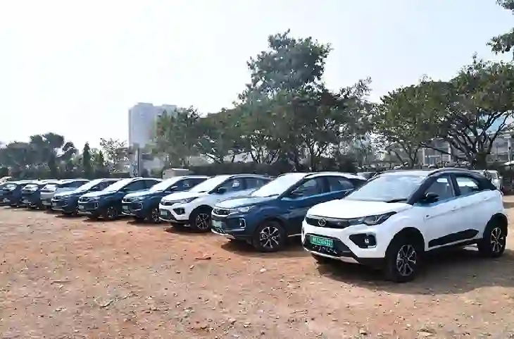 Tata Motors बनते जा रही देश की No.1 कंपनी- सिर्फ एक ही दिन में बेच दिए इतनी Electric कारें
